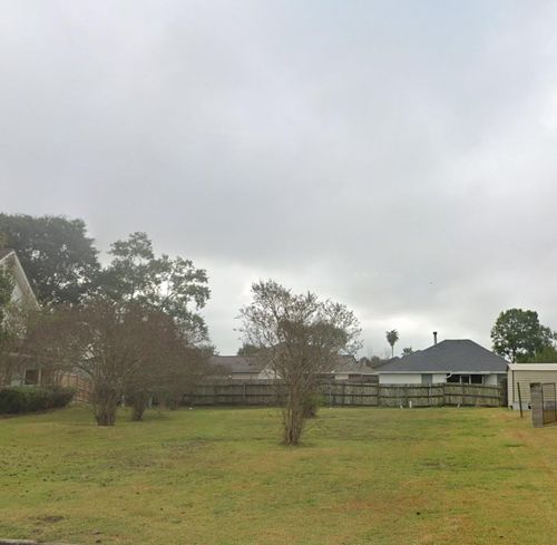 8117 Woodfern Ct, Port Arthur, TX, 77642-6702 | Card Image