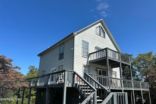 2812 Burnett Dr, Kodak, TN, 37764-1718 | Card Image