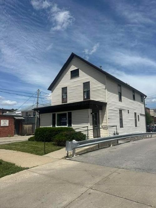 30 N Franklin St, Delaware, OH, 43015-1914 | Card Image