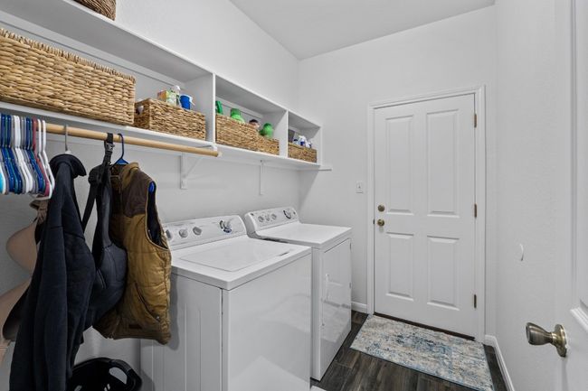 Laundry Room | Image 30