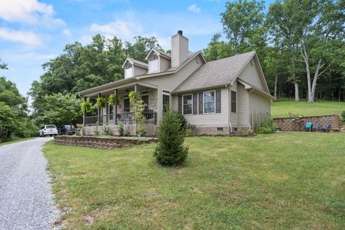 352 Suterville Rd, Stamping Ground, KY, 40379-9634 | Card Image