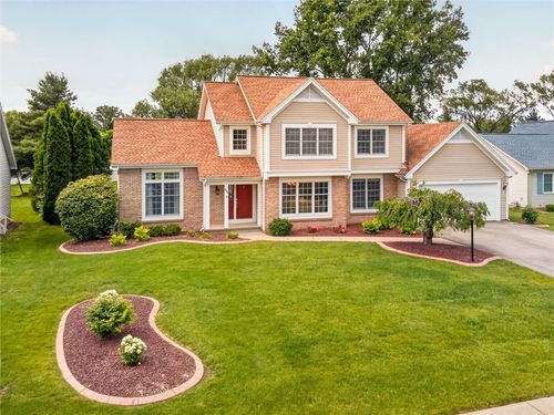 880 Macintosh Dr, Greece, NY, 14626-4413 | Card Image