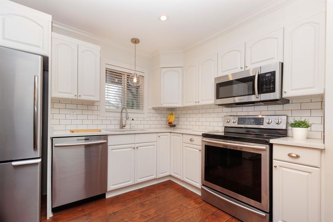 11685 Steeves St, House other with 3 bedrooms, 1 bathrooms and 6 parking in Maple Ridge BC | Image 7