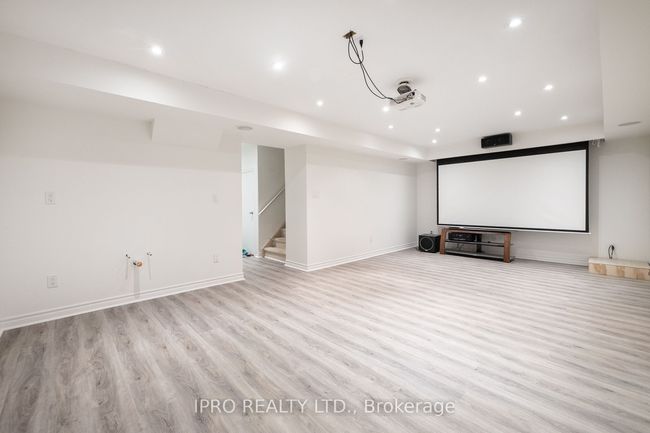 470 Savoline Blvd, House attached with 4 bedrooms, 3 bathrooms and 2 parking in Milton ON | Image 39