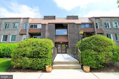 114-114 Leedom Way, NEWTOWN, PA, 18940-2327 | Card Image