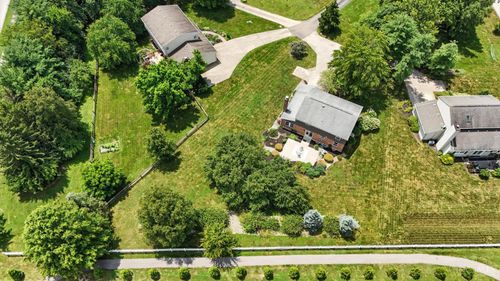 8550 Pondridge Dr, Maineville, OH, 45039-8976 | Card Image
