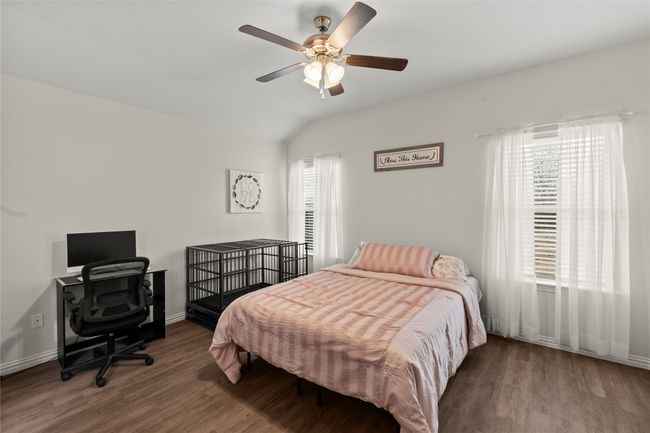 115 Oak Springs Loop, House other with 4 bedrooms, 2 bathrooms and null parking in Mabank TX | Image 8