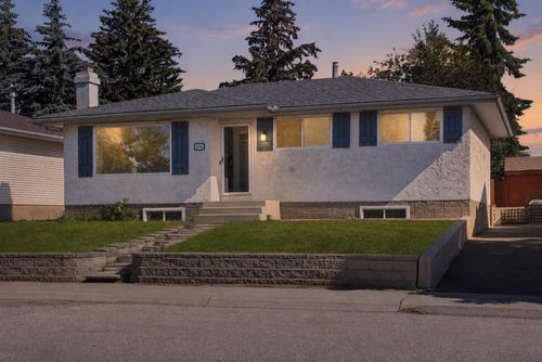 1816 Lynnover Rd Se, Calgary, AB, T2C1L3 | Card Image