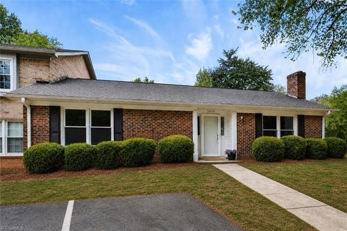 2400 Cottage Pl, Greensboro, NC, 27455-2911 | Card Image