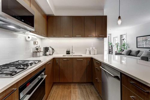 214-323 20 Ave Sw, Calgary, AB, T2S2G5 | Card Image