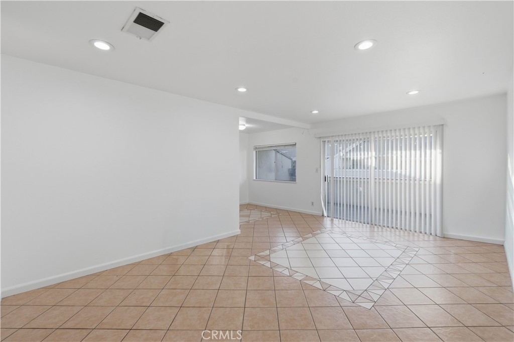 Residential Lease in Anaheim 5