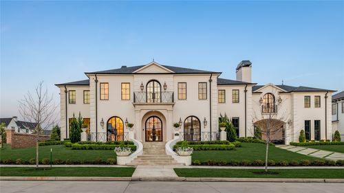 12460 Farmstead Drive, Frisco, TX, 75033 | Card Image