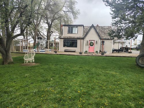 2396 W 7400 N, Preston, ID, 83263-5051 | Card Image