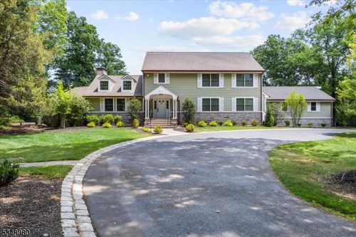 12 Laomatong Rd, Bedminster, NJ, 07921-2870 | Card Image