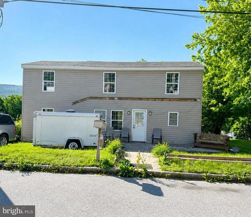 539 Highland Ave, BURNHAM, PA, 17009-1318 | Card Image