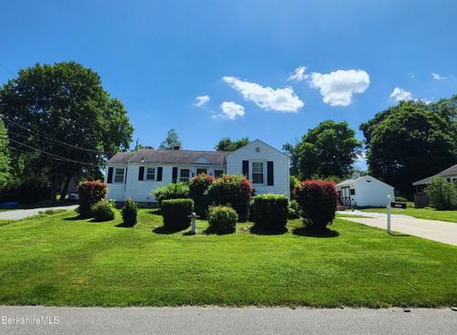 147 Cole Ave, Pittsfield, MA, 01201-8137 | Card Image