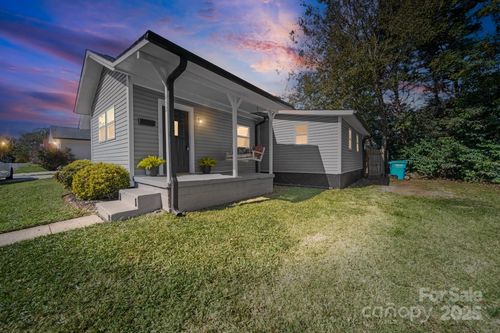 452 18th St, Cramerton, NC, 28032-1318 | Card Image