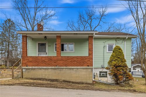 812 Wall St, Mc Donald, PA, 15057-2354 | Card Image