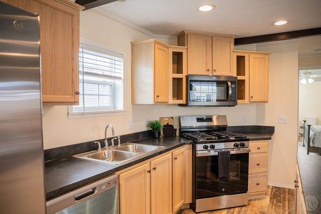 4767 Laila Dr, House other with 3 bedrooms, 2 bathrooms and null parking in Billings MT | Image 7