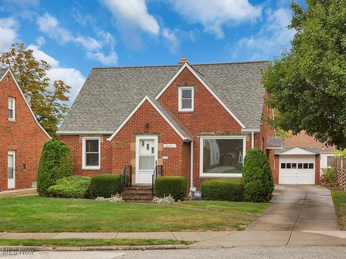 21451 Arbor Ave, Euclid, OH, 44123-3121 | Card Image