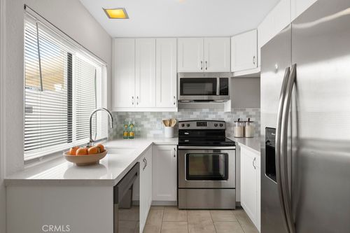 48668 Desert Flower Dr, Palm Desert, CA, 92260-6221 | Card Image