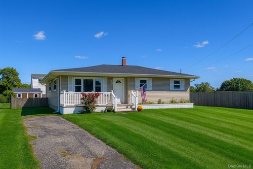 16 Elm Rd E, Mastic Beach, NY, 11951-5723 | Card Image
