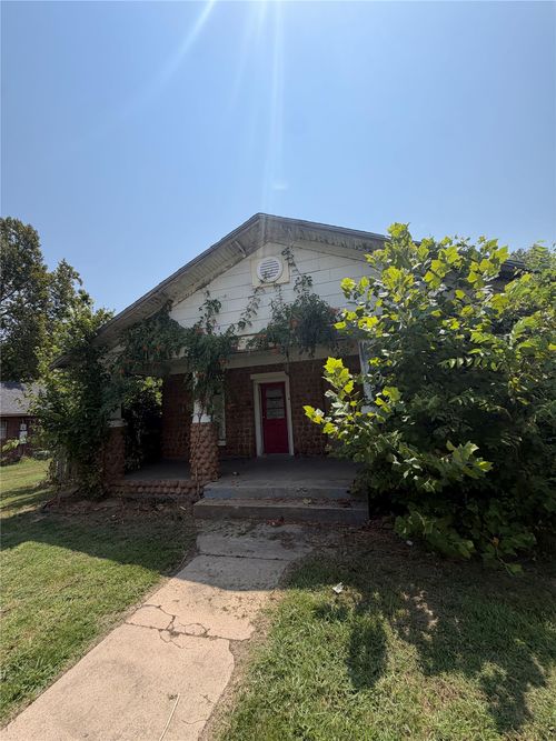 320 W 4th St, Hominy, OK, 74035-4024 | Card Image
