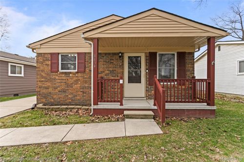 8834 Janis St, Shelby Township, MI, 48317-5324 | Card Image