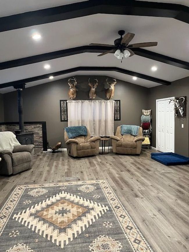 Living Room 3 | Image 19