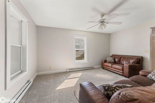 1205 E 3rd St, Washington, IA, 52353-2110 | Card Image