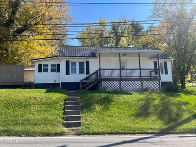 1008 Main Street, House other with 2 bedrooms, 1 bathrooms and null parking in Saltville VA | Image 1