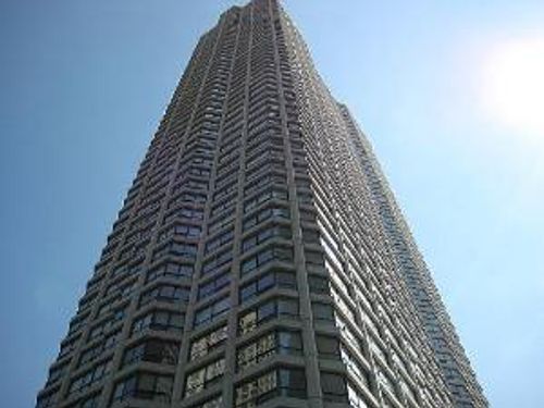 3204-405 Wabash Ave, Chicago, IL, 60611-5675 | Card Image