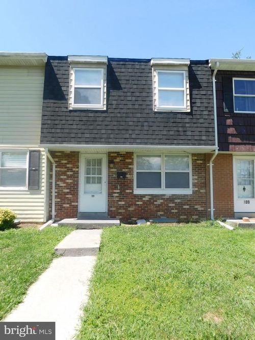 111 Cameron St, BERRYVILLE, VA, 22611-1139 | Card Image