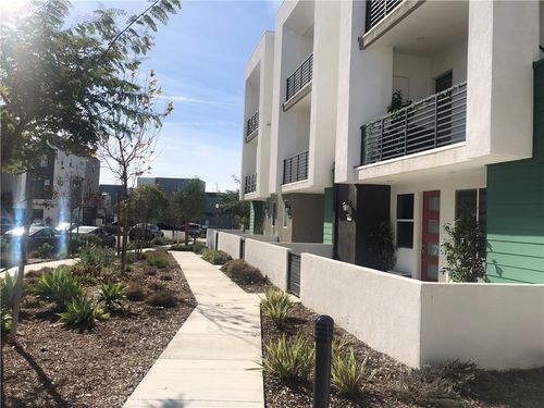 259 Sash, Irvine, CA, 92618-1463 | Card Image