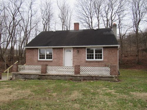 4505 Morgantown Rd, Lake Lynn, PA, 15451-1015 | Card Image