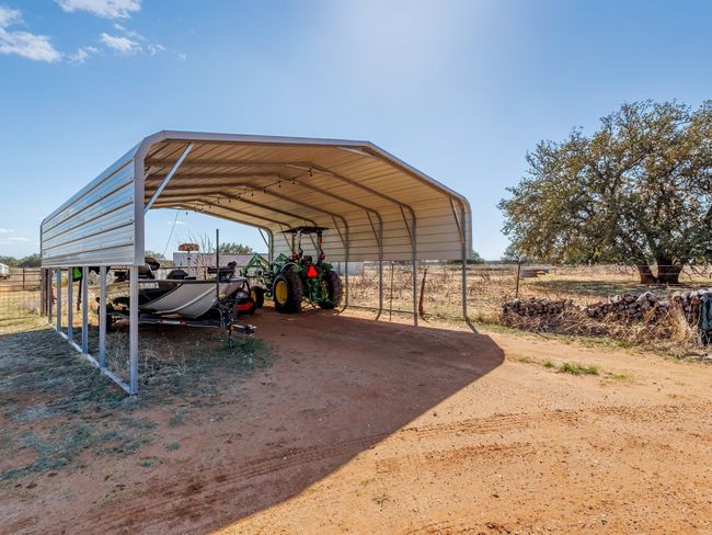 Covered parking | Image 37