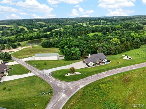 992 Foggy Court, Washington, MO, 63090 | Card Image