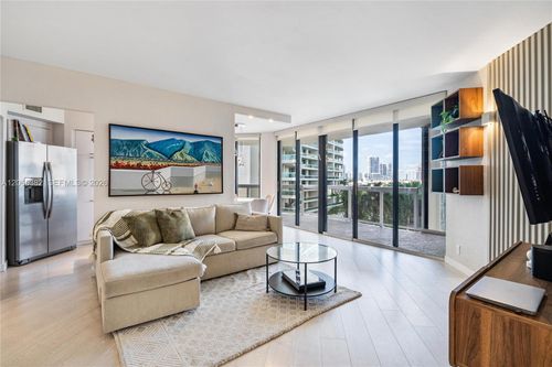 604-20185 E Country Club Dr, Aventura, FL, 33180-3048 | Card Image