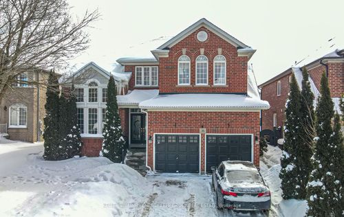 35 Vineyard Ave, Whitby, ON, L1P1X5 | Card Image