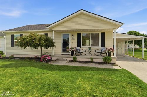 1045 April Lane, Marysville, MI, 48040 | Card Image