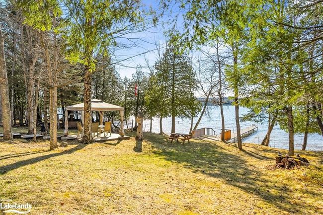 1083 Steeplechase Dr, House other with 3 bedrooms, 2 bathrooms and 10 parking in Algonquin Highlands ON | Image 37
