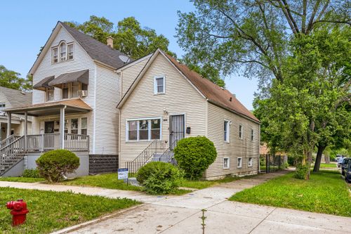 12025 S Prairie Ave, Chicago, IL, 60628-6725 | Card Image