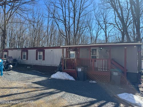 1215 Four Seasons Ct, Hazle Township, PA, 18201-7561 | Card Image
