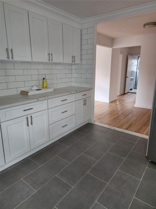 b-68 140th St, Flushing, NY, 11367-1647 | Card Image