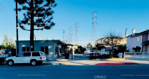 7926 Garfield Ave, Bell Gardens, CA, 90201-5618 | Card Image