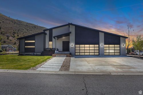 846 270, Kamas, UT, 84036-1288 | Card Image