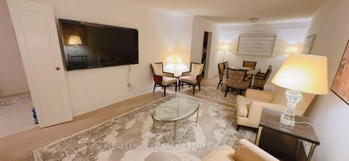 1009 Bloor St, Mississauga, ON, L4Y2N3 | Card Image
