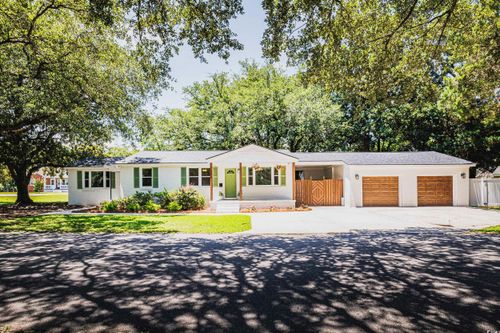 1306 Richmond Dr, Georgetown, SC, 29440-3320 | Card Image