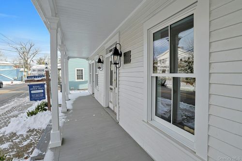 77 Main St, Tappan, NY, 10983-2400 | Card Image