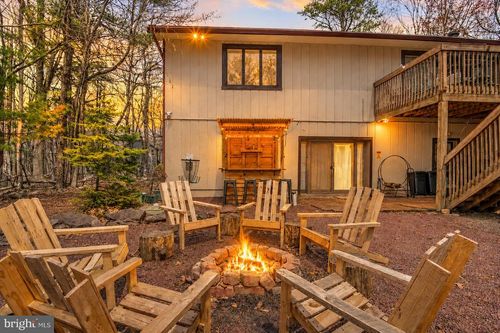 70 Pineknoll Dr, Lake Harmony, PA, 18624 | Card Image